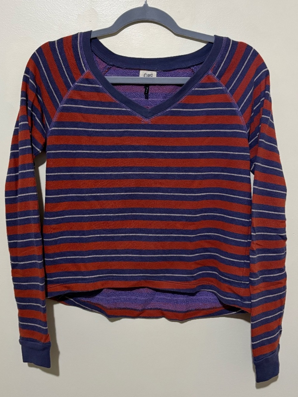 Long Sleeve Striped V-Neck Top in Red and Blue Size S